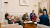 Petro recibe a delegación de alto nivel de EEUU con el foco en el narcotráfico y en Venezuela