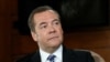 Wakil Ketua Dewan Keamanan Rusia Dmitry Medvedev di kediaman negara Gorki di luar Moskow, Rusia 25 Januari 2022. (Foto: via REUTERS)