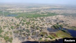 Village de Ngouboua, sur le lac Tchad, attaqué par Boko Haram, fév. 2015. (REUTERS/Madjiasra Nako)
