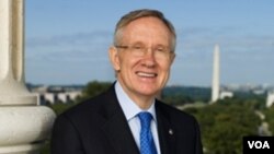 El líder de la mayoría en el Senado, Harry Reid, dijo
que se logró un acuerdo sobre la llamada opción pública.