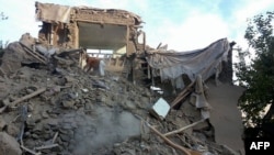 Un immeuble détruit au village de Raman Kheel, dans la vallée de Panjshir, and Afghanistan, le 26 octobre 2015. Source: AFP