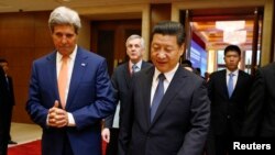 习近平主席和克里国务卿7月9日在美中战略与经济对话开幕式之后