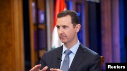 Presiden Suriah Bashar al-Assad saat diwawancarai saluran televisi Fox News di Damaskus, 19 September 2013 (Foto: dok).