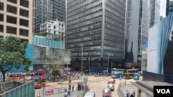 香港特首週三推出施政報告 政府民望低迷 市民漠然以待