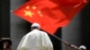 中国政府与梵蒂冈续签倍受争议的主教任命临时协议