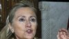 Clinton pide salida de Gadhafi