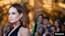 Aktris Angelina Jolie memberi kejutan saat mengatakan bahwa ia telah melakukan operasi pengangkatan payudara untuk menurunkan risiko kanker. (Foto: Dok)