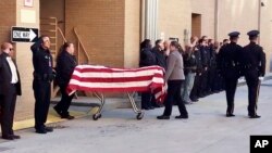 Una sargento mayor de la Policía de Orlando y un oficial subalterno murieron en el incidente del lunes, 9 de enero, de 2017.