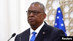 El secretario de Defensa de EE. UU., Lloyd Austin, habla en una conferencia de prensa en Doha, Qatar, el 7 de septiembre de 2021.