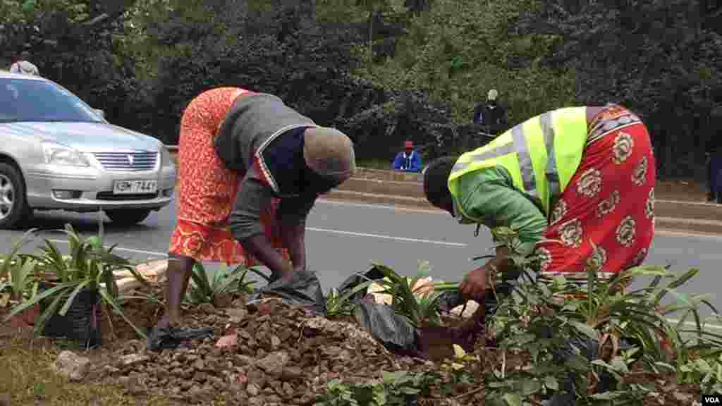 Usafishaji na ujenzi unaendelea kwenye Uhuru Highway 