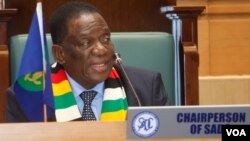 Zimbabwean President Emmerson Mnangagwa, who holds the rotating chairmanship of SADC, did not speak about the situation in Mozambique during his closing remarks, Nov. 20, 2024, at Mount Hampden in Zimbabwe (Columbus Mavhunga/VOA)