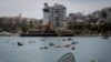 Goteo de turistas en el Acapulco post huracán Otis mientras la reconstrucción avanza poco a poco
