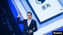 资料照片：阿里巴巴公司在杭州推出含光800人工智能芯片（2019年9月25日）