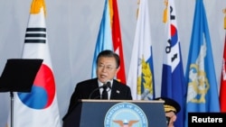 Presiden Korea Selatan Moon Jae-in mengakhiri masa jabatannya pada tahun 2022 dan ingin melanjutkan dialog dengan Korea Utara sebelum masa jabatannya berakhir. (REUTERS/Marco Garcia)