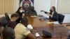 El enviado especial de EE. UU. para Haití, Daniel Foote, en una reunión con el jefe de la Policía Nacional Leon Charles, la embajadora de EE. UU. Michele Sison y un oficial de policía en Haití, en esta imagen publicada por la policía nacional en Twitter el 24 de julio de 2021.