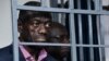 Enlevé en novembre dernier lors d'un déplacement au Kenya, Kizza Besigye encourt la peine capitale pour trahison devant une cour martiale.