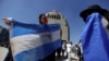 Nicaragüenses protestan en la Ciudad de México contra las elecciones presidenciales en su país el 7 de noviembre de 2021. 