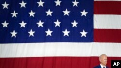 El presidente Joe Biden durante un acto en la la base militar de Langley-Eustis, en Hampton, Virginia, EE. UU., el 28 de mayo de 2021.