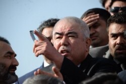 Marshall Abdul Rashid Do'stum Turkiyadagi tibbiy muolaja ketidan Afg'onistonga qaytgan
