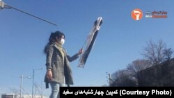گزارش تصویری: ادامه اعتراض نمادین به حجاب اجباری در ایران