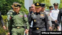 ကျားဖြန့်နဲ့ လူကုန်ကူးမှု တိုက်ဖျက်ရေး ထိုင်း-မြန်မာ နှစ်နိုင်ငံနယ်ခြားကော်မတီအစည်းအဝေးကို မြန်မာစစ်ကောင်စီ စစ်ဘက်နဲ့ မြဝတီ အုပ်ချုပ်ရေး အဖွဲ့ဝင်တွေတက်ရောက်ခဲ့။ ဓာတ်ပုံ - ထိုင်း နယ်ခြားစောင့်တပ်