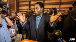 L'opposant arrêté Hakainde Hichilema lors du vote de la présidentielle à Lusaka, le 20 janvier 2015.