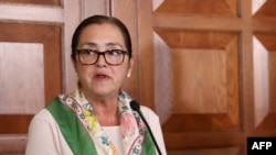 El gobierno de Nicaragua acusó el 2 de agosto de 2021 a la canciller salvadoreña Alexandra Hill de "inmiscuirse" en asuntos internos en relación con la decisión de Managua de nacionalizar al expresidente salvadoreño.