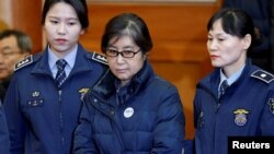 Choi Soon-sil, di Mahkamah Konstitusi, Seoul, Korea Selatan, 16 Januari 2017. (Foto: dok). 
