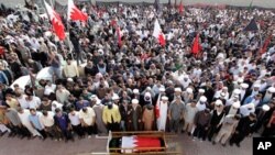 بحرین : پرل اسکوائر سے ٹینکوں کی واپسی