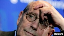 El magistrado de la Corte Suprema de EE. UU. Stephen Breyer, quien se jubila este año.