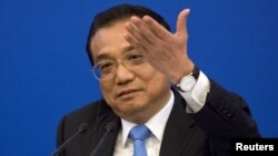 中國總理李克強在北京人大會堂召開的中歐企業家圓桌會議上講話。（2018年7月16日資料照）