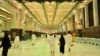 Arab Saudi Cabut Pembatasan, Warga Mulai Umrah