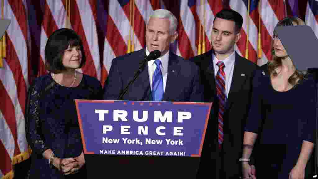 Le vice-président élu Mike Pence s'exprime lors de la victoire de Donald Trump à New York, le 9 novembre 2016,.