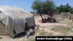 Deuxième réunion tripartite Tchad-Soudan-HCR pour le retour volontaire et consenti des réfugiés soudanais à l'Est du Tchad, le 27 septembre 2016. (VOA/André Kodmadjingar) 