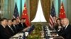 Presiden AS Joe Biden bertemu dengan Presiden China Xi Jinping dalam pekan Pemimpin Kerja Sama Ekonomi Asia-Pasifik (APEC) di Woodside, California, 15 November 2023.