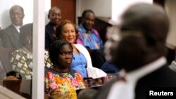 L'ancienne première dame de Côte d'Ivoire Simone Gbagbo au premier jour de son procès à Abidjan, le 26 décembre 2014