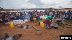Impunzi z'Abanyekongo zahunze intambara mu ntara za Kivu zompi