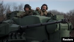 Украина: бойцы подразделения по борьбе с беспилотниками (архивное фото)