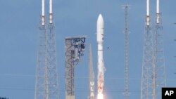 An Atlas 5 rocket with Amazon's Project Kuiper Protoflight spacecraft lifts off from Space Launch Complex-41 at Cape Canaveral Space Force Station in Cape Canaveral, Florida, on Oct. 6, 2023.
