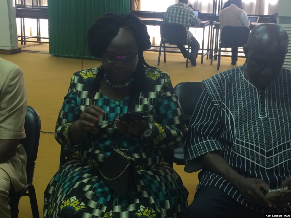 Brigitte Adjamagbo, présidente de CAP2015, regrette que la modification de la constitution ne soit pas à l'ordre du jour. à Lomé, Togo, le 12 septembre 2017. (VOA/Kayi Lawson)
