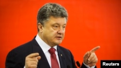 Presiden Ukraina Petro Poroshenko berpidato di Kyiv (31/10).