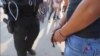 密西西比州食品加工廠被捕無證移民 以人道主義理由被釋放