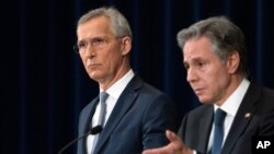 Генеральний секретар НАТО Єнс Столтенберг і державний секретар США Ентоні Блінкен під час пресконференції у Вашингтоні, 29 січня 2024. AP Photo/Manuel Balce Ceneta