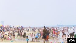Incluso Virginia Beach, clasificada por la revista Forbes entre las mejores 50 ciudades para los negocios y trabajos, está sufriendo económicamente.