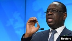 Sachigaro veAfrican Union, VaMacky Sall, vanove zvakare mutungamiri weSenegal.