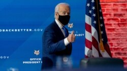 Novoizabrani američki predsednik Džo Bajden na konferenciji za novinare u Vilmingtonu u Delaveru. (Foto: AP/Andrew Harnik)