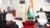 Ministan harkokin wajen Nijar Bakary Yaou Sangare da Jakadan Najeriya a Nijar Mohammed Sanu Usman
