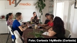 Yoani Sánchez es filóloga, vive en La Habana y es la directora del medio digital independiente 14yMedio. [Foto: Cortesía/Archivo]