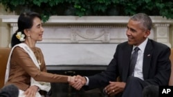 Aung San Suu Kyi saat bertemu dengan Presiden Barack Obama di Gedung Putih, 14 September 2016 (Foto: dok).