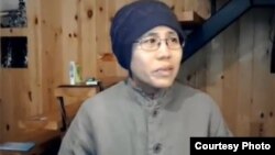 胡佳等人探望劉霞時拍攝的視頻截圖 (胡佳提供)